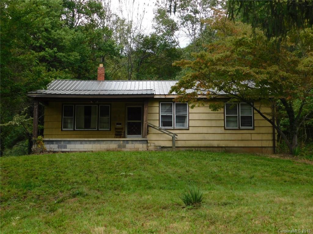 3530 Dellwood Rd., Waynesville, NC 28786