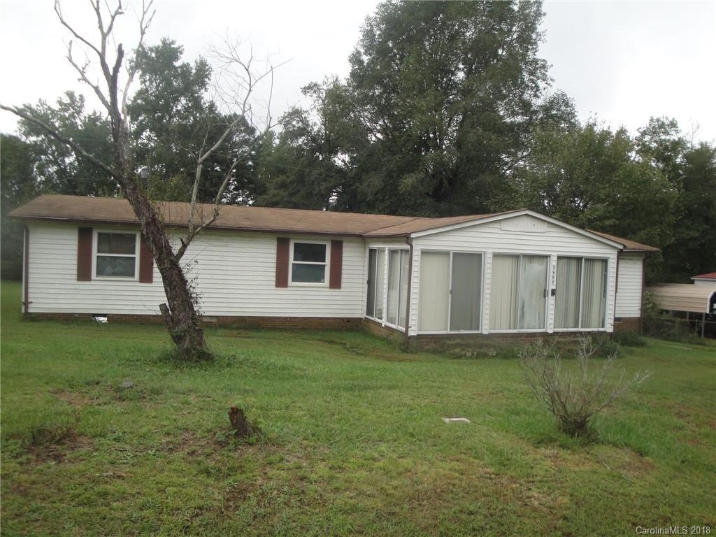 3807 Dawnhurst Ln., Charlotte, NC 28214