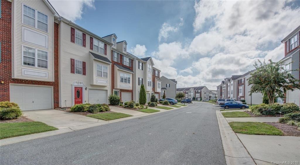 340 Rock Ridge Ln., Mount Holly, NC 28120