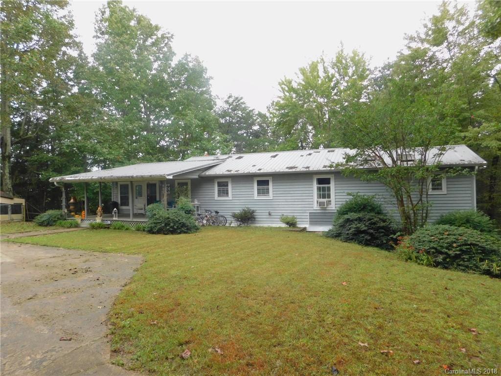 947 Summer Rd., Hendersonville, NC 28792