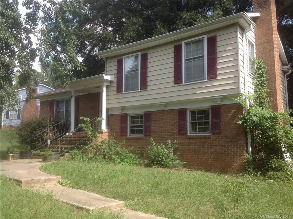 9208 Robert Burns Ct., Charlotte, NC 28213