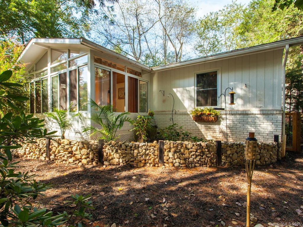 4 Revonda Dr., Asheville, NC 28804