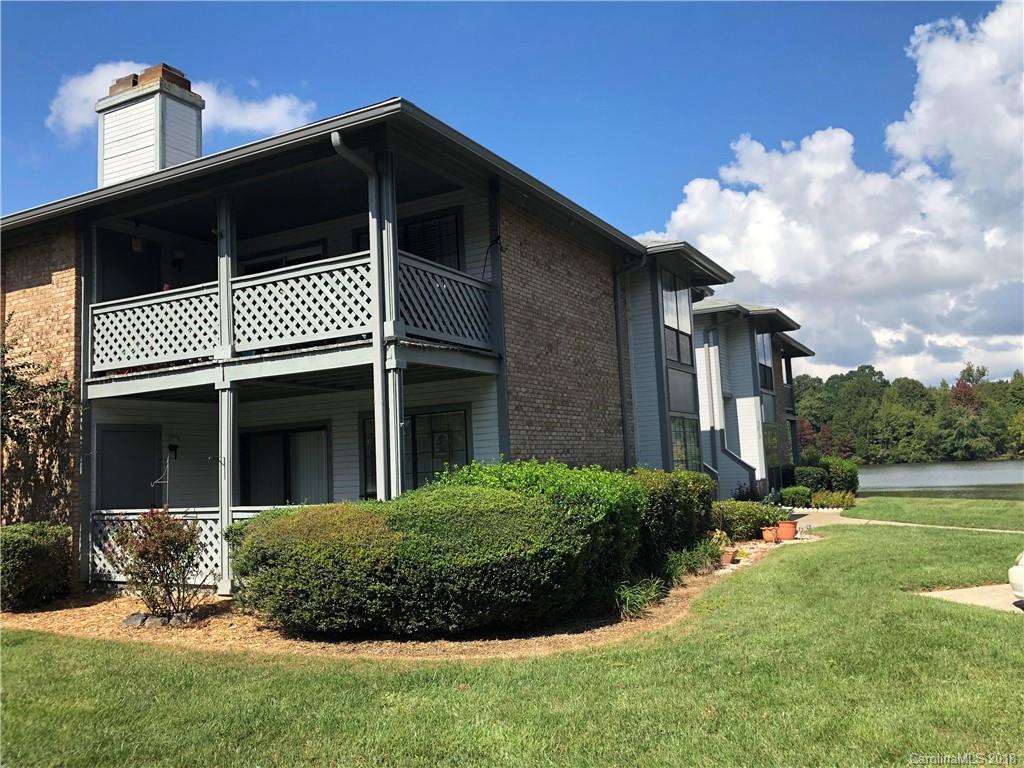 5871 Harris Grove Ln., Charlotte, NC 28212