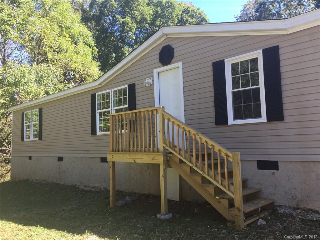 70 Nix Rd., Hendersonville, NC 28792