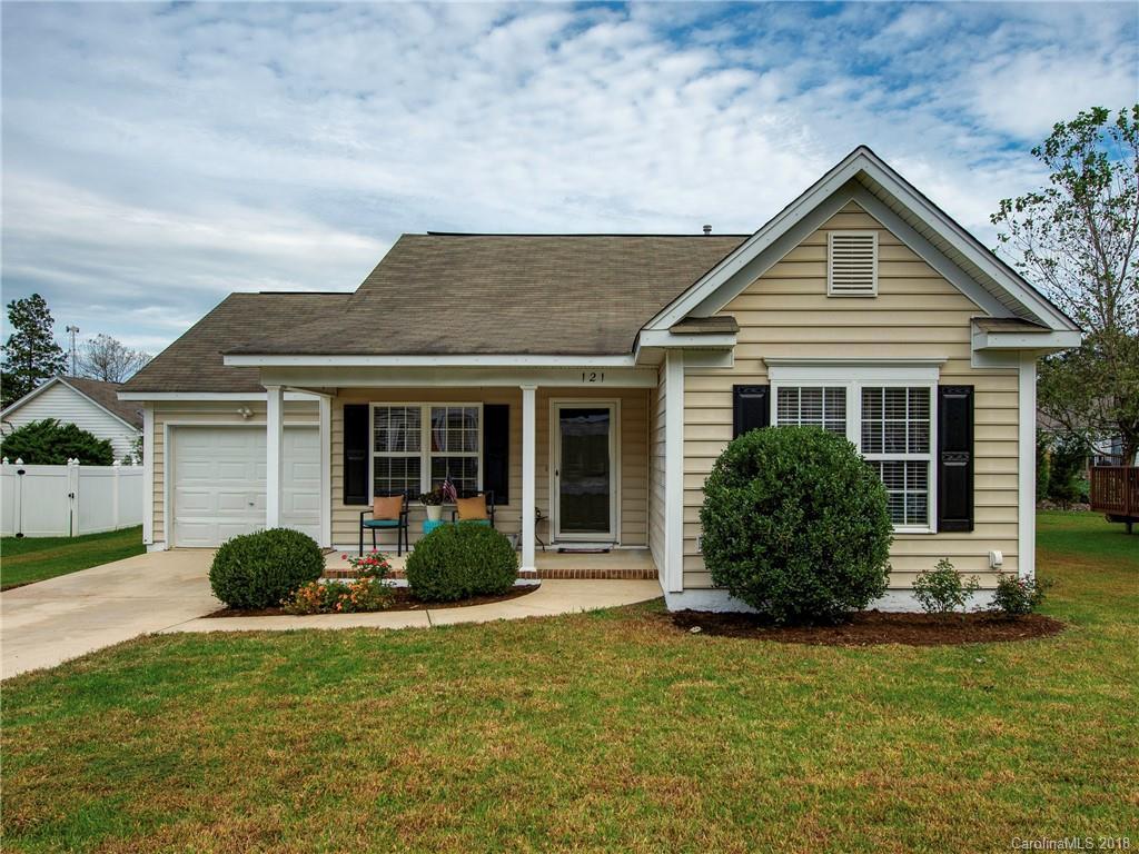 121 Everett Park Dr., Mooresville, NC 28115
