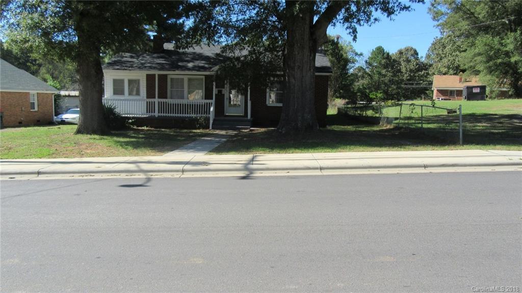 432 W Moore Ave., Mooresville, NC 28115