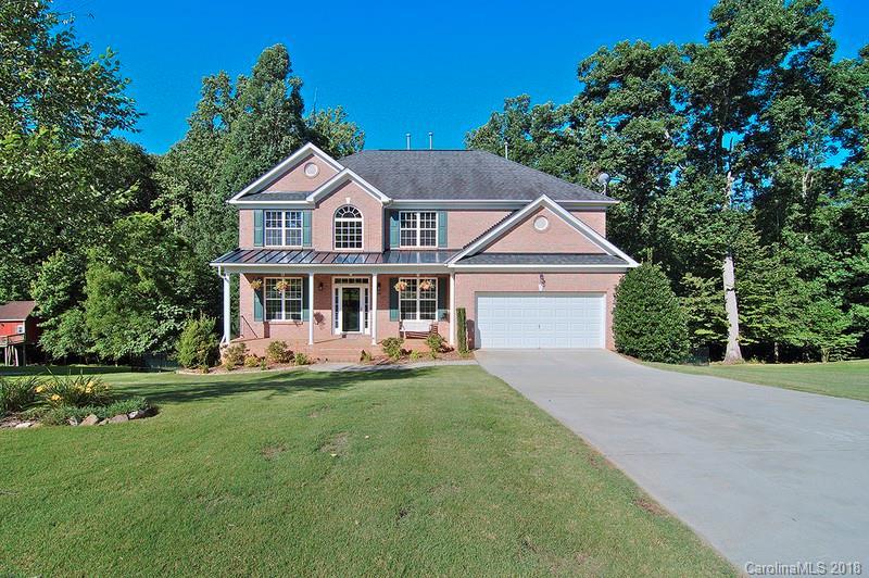228 Winter Flake Dr., Statesville, NC 28677
