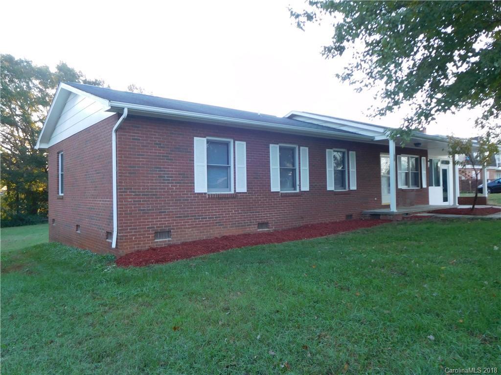 303 Park Ave., Morganton, NC 28655