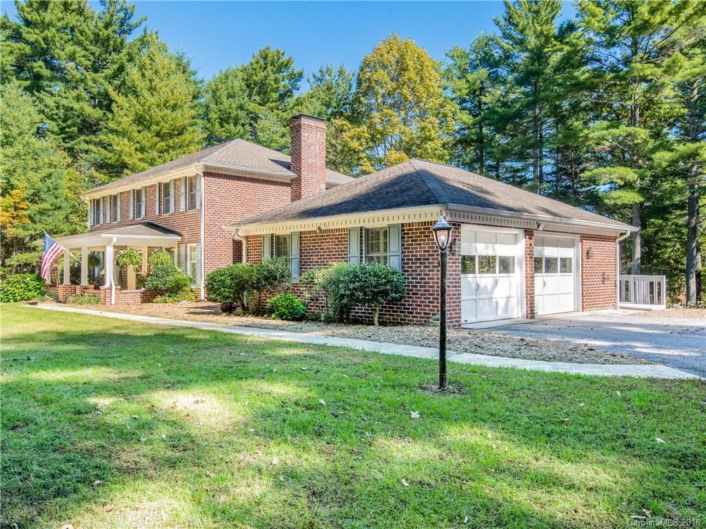 120 Dorne Dr., Hendersonville, NC 28739