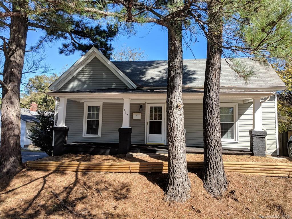 317 Iredell Ave., Mooresville, NC 28115