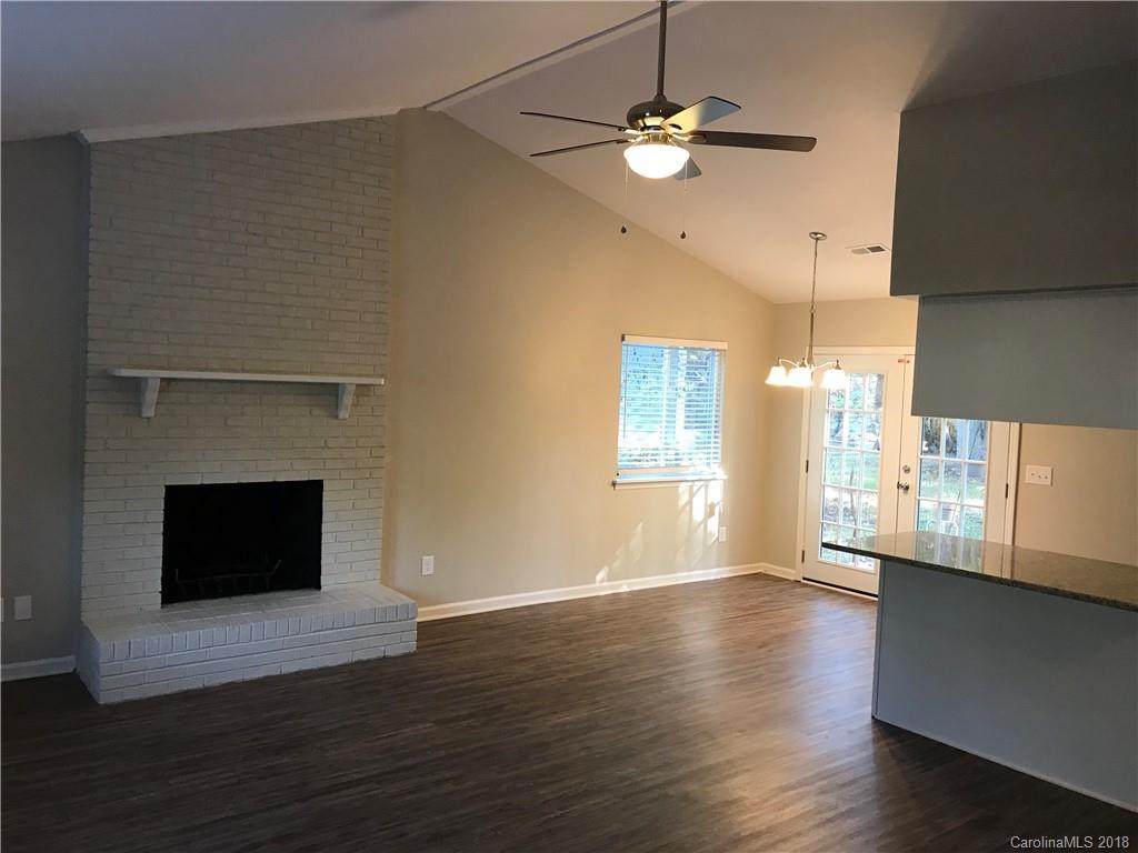 6700 Bellows Pl., Charlotte, NC 28227