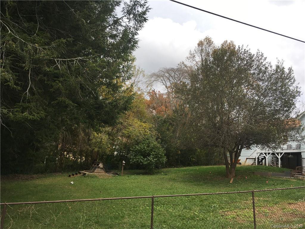 9 Pruitt St., Asheville, NC 28806