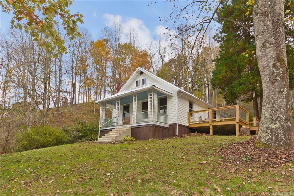 401 Gibbs Rd., Burnsville, NC 28714
