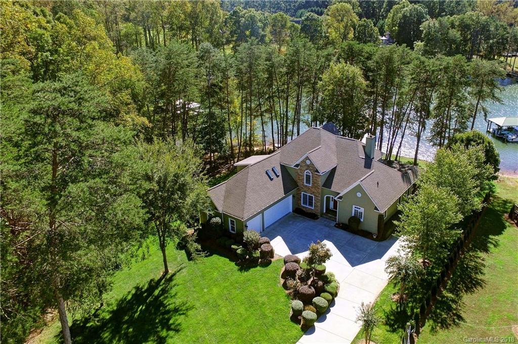 411 Templeton Rd., Mooresville, NC 28117