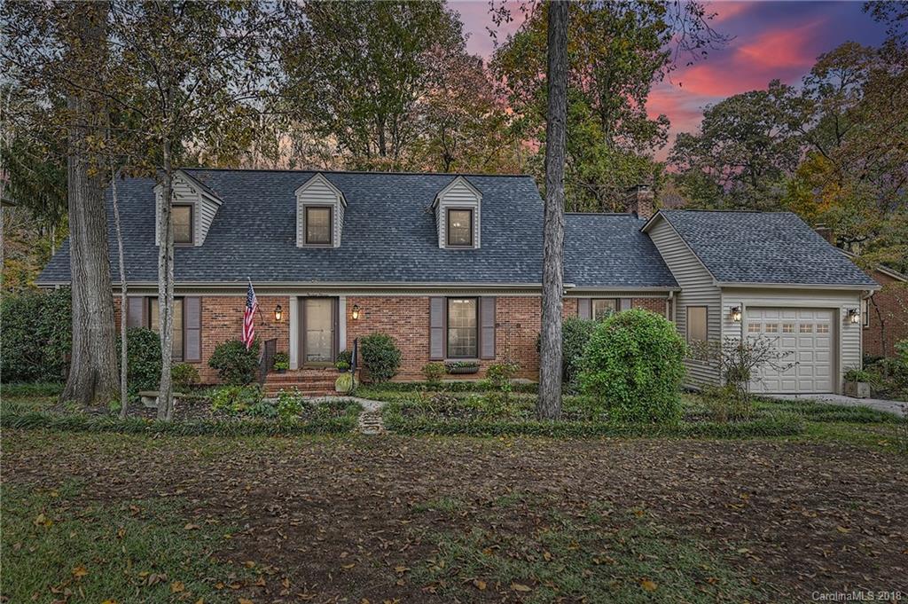 1311 Charter Pl., Charlotte, NC 28211