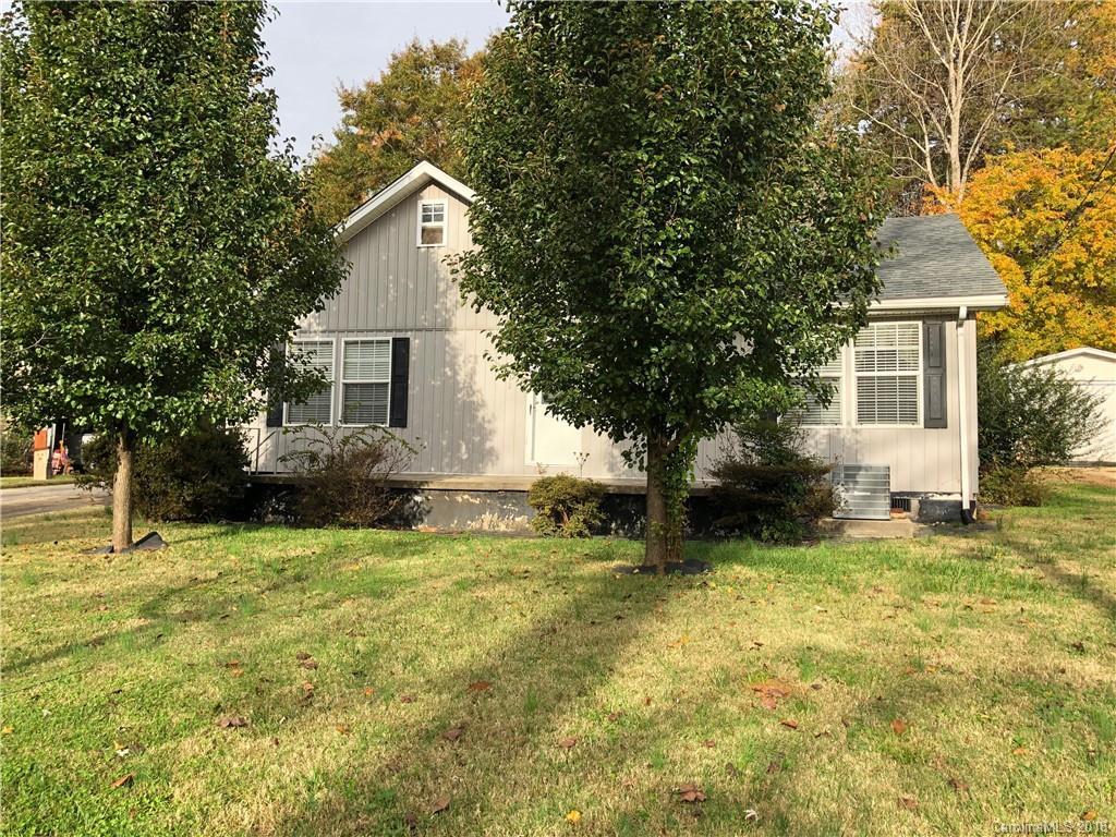 212 Bingham St., Statesville, NC 28677