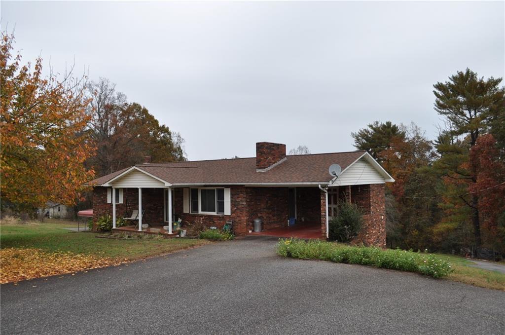 2737 Devinney Ave., Morganton, NC 28655