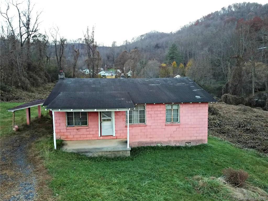 54 Love Ave., Sylva, NC 28779