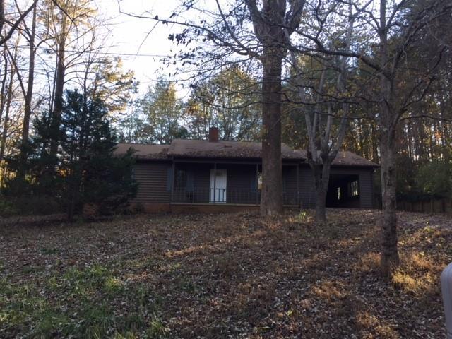 2570 23rd Ave., Hickory, NC 28601