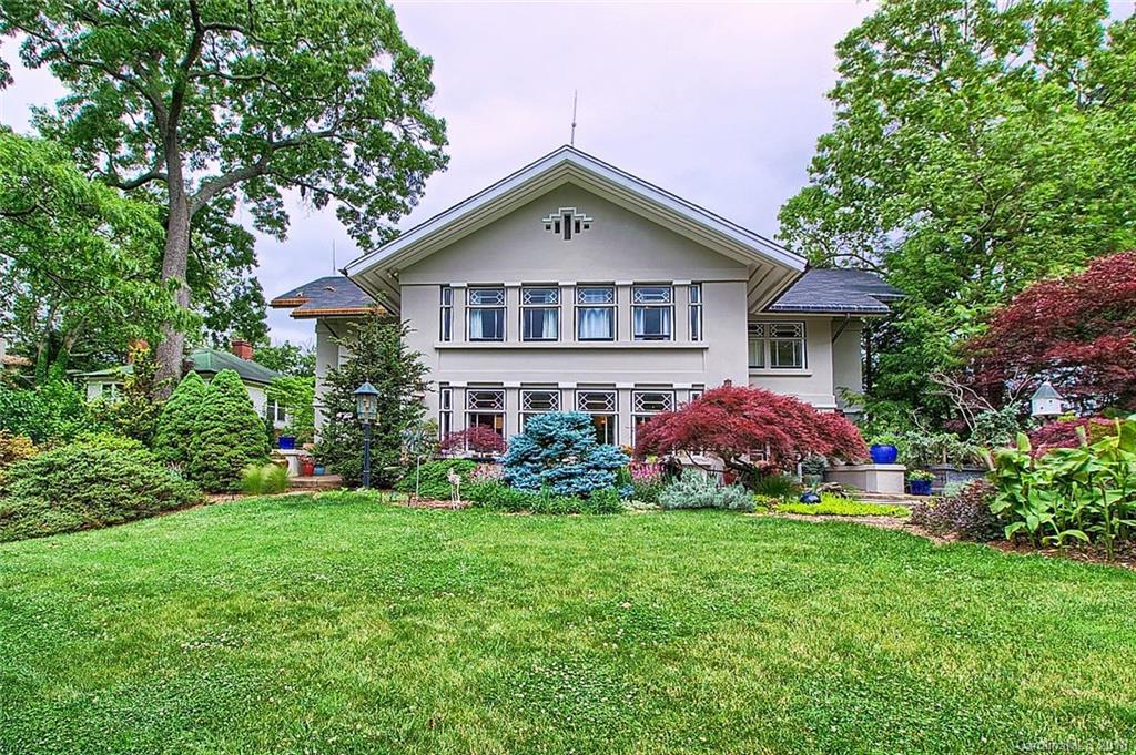 90 Gertrude Pl., Asheville, NC 28801