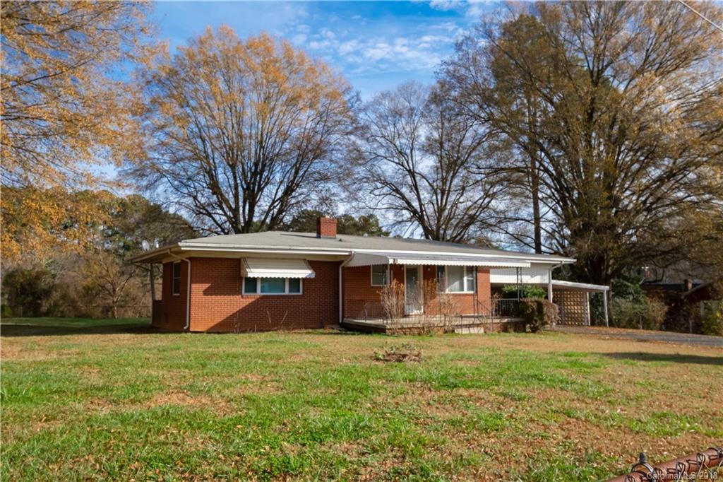 4756 Rainbow Dr., Kannapolis, NC 28081