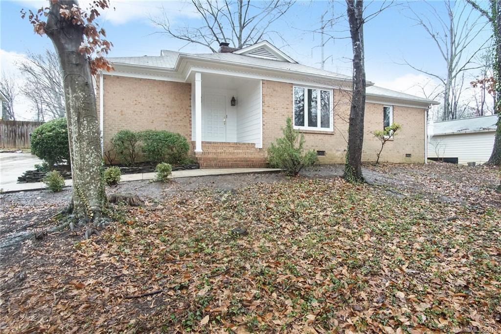 7001 Pleasant Dr., Charlotte, NC 28211