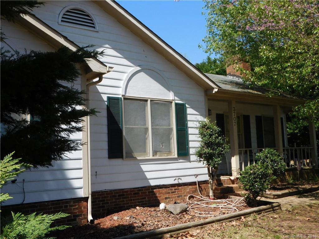 3707 Cedar Hill Dr., Charlotte, NC 28273