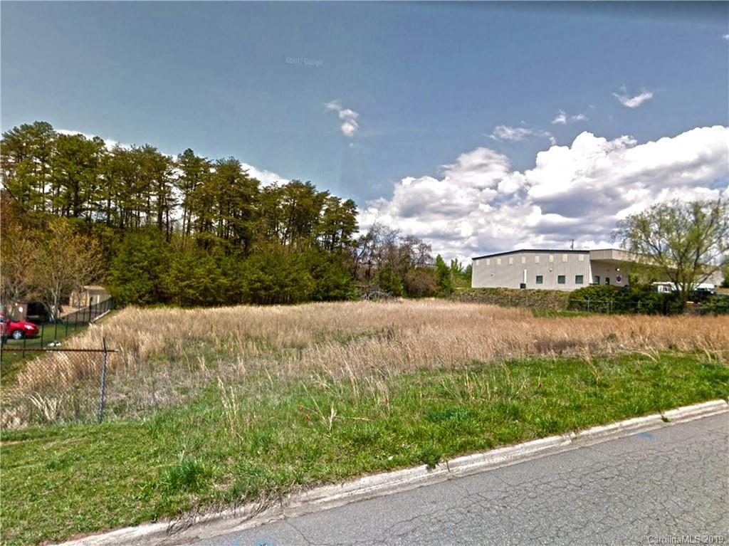 12 Westside Dr., Asheville, NC 28806