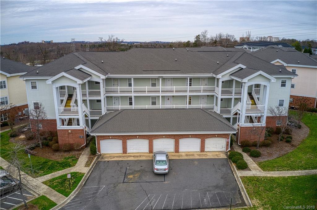 8963 Meadow Vista Rd., Charlotte, NC 28213