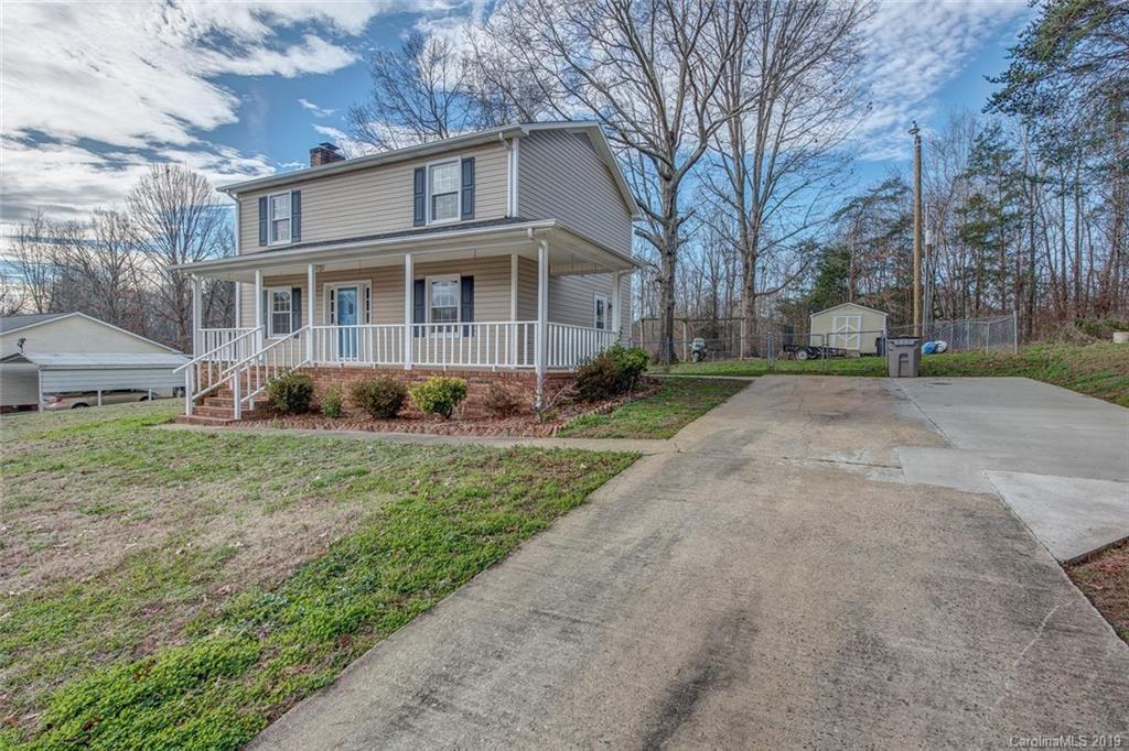 1306 Candlewood Dr., Gastonia, NC 28052