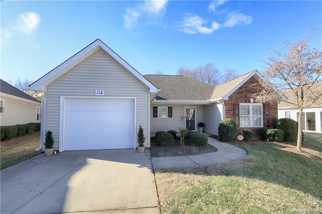 114 Abbotswood Pl., Mooresville, NC 28117