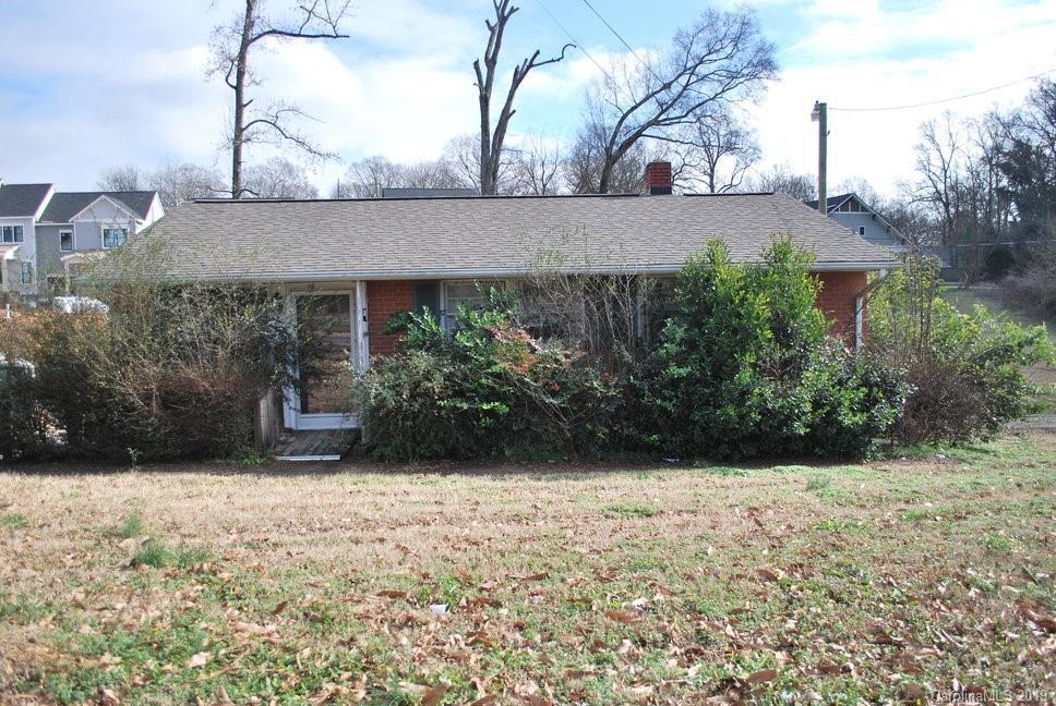 1504 Hawthorne Ln., Charlotte, NC 28205