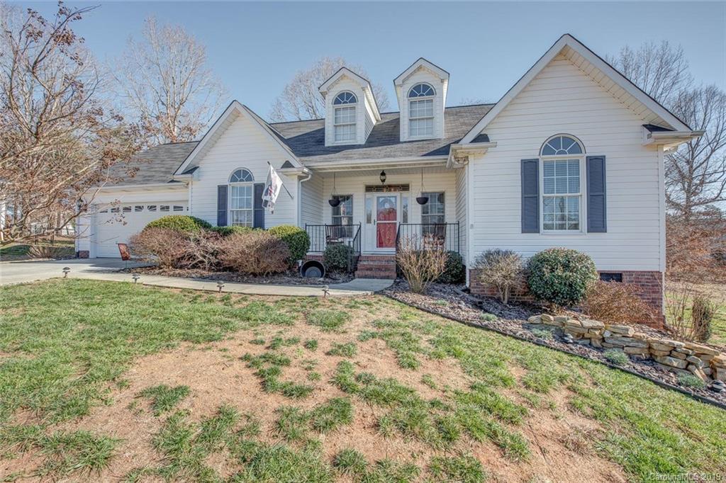 1542 Crowders Woods Dr., Gastonia, NC 28052