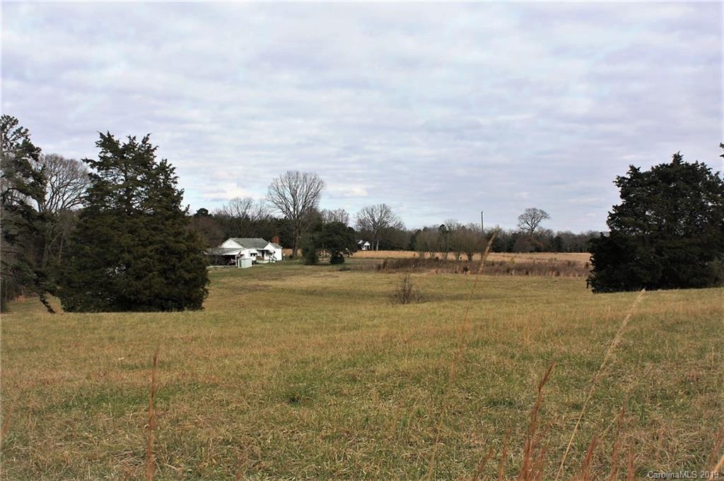 1322 Ridge Rd., Charlotte, NC 28262
