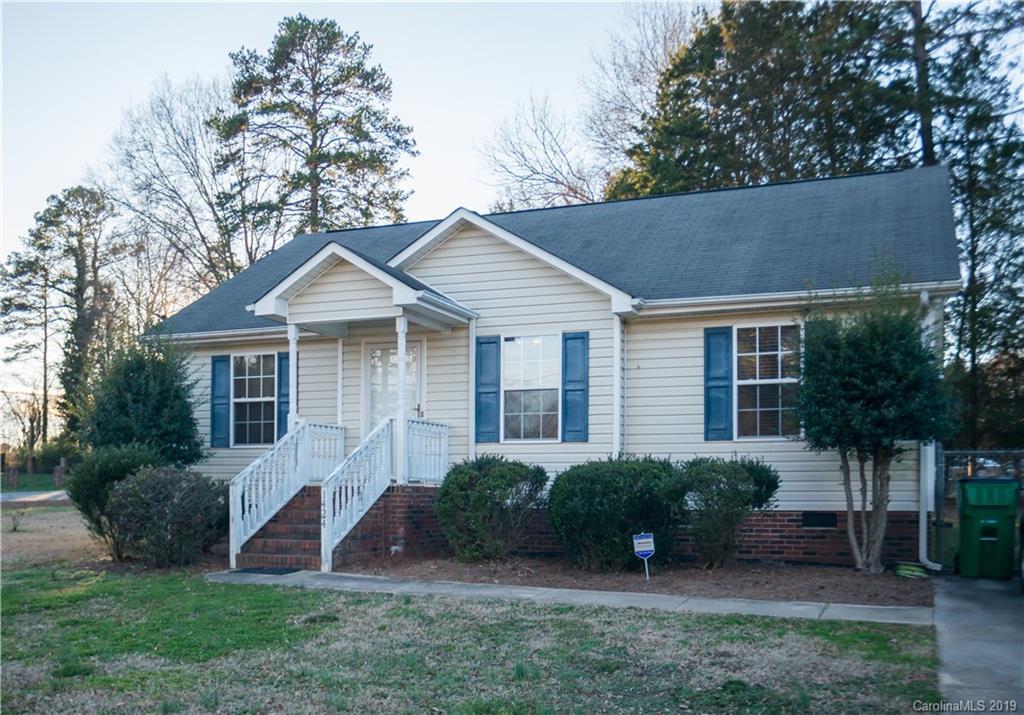 1424 Terissa Dr., Charlotte, NC 28214
