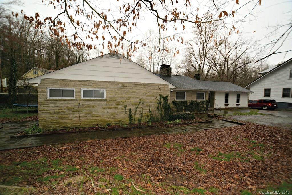 398 Savannah Dr., Sylva, NC 28779