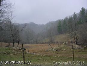 561 Piercy Rd., Burnsville, NC 28714