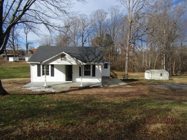 89 NW 40th St., Hickory, NC 28601