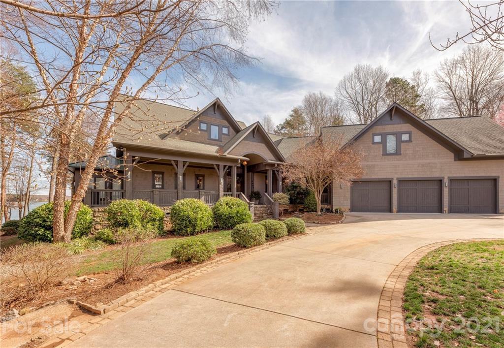 9487 Bayleaf Ln., Sherrills Ford, NC 28673