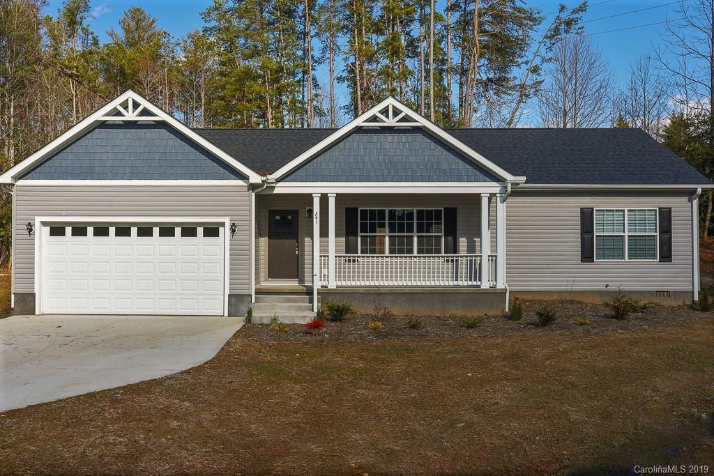 241 W Sunset Ridge Dr., Etowah, NC 28792