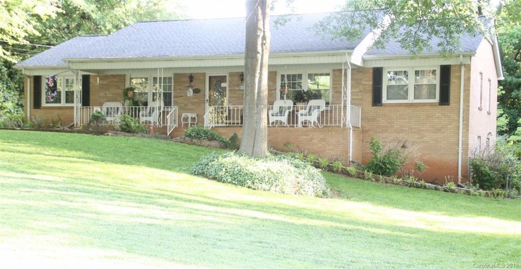 3312 Gardner Park Dr., Gastonia, NC 28054