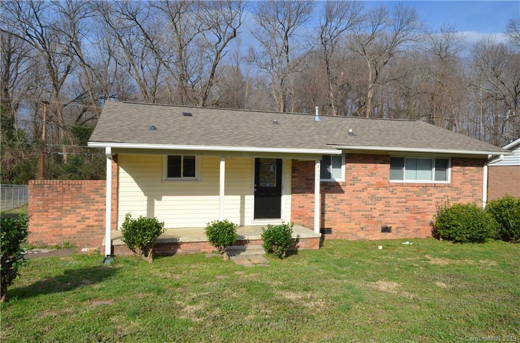 2111 Abelwood Rd., Charlotte, NC 28216