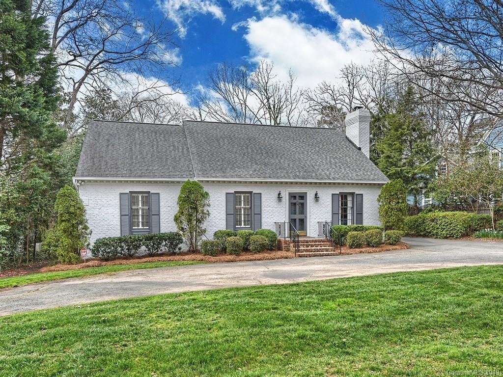 2118 Sharon Rd., Charlotte, NC 28207