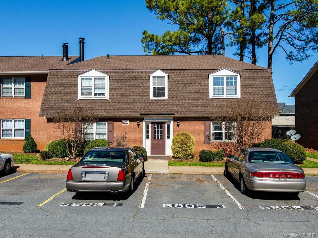 5805 Hunting Ridge Ln. #L, Charlotte, NC 28212