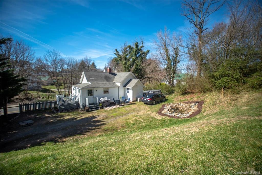 223 Elk Mountain Rd., Asheville, NC 28804