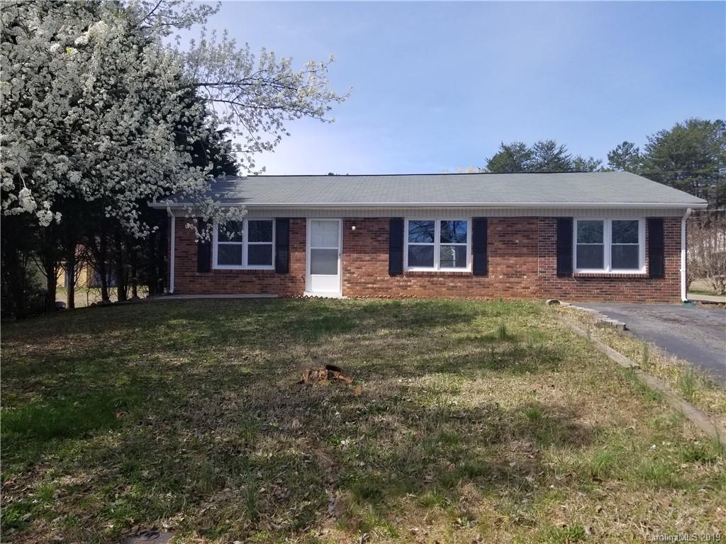 220 Valleybrook Ln., Troutman, NC 28166