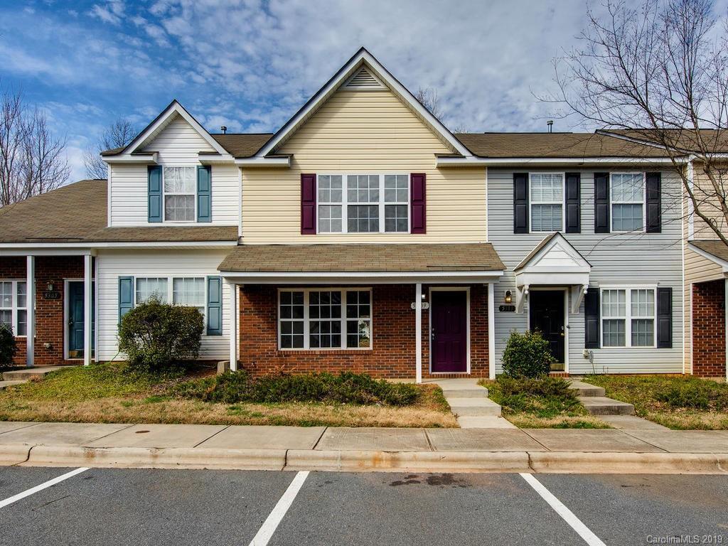 5309 Magnolia Tree Ln., Charlotte, NC 28215