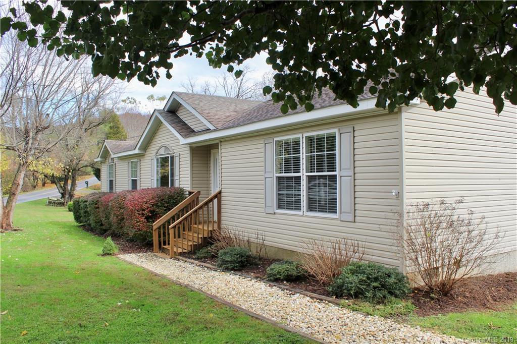 59 Dillingham Cir., Asheville, NC 28805