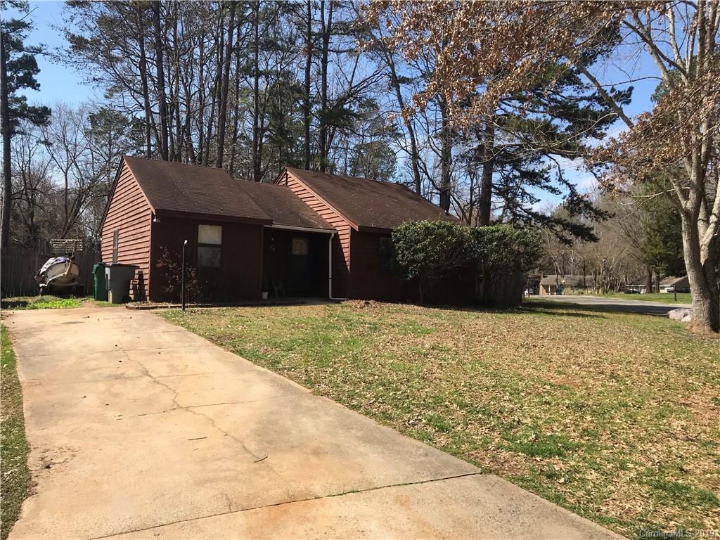 6234 Blue Jay Ln., Charlotte, NC 28227