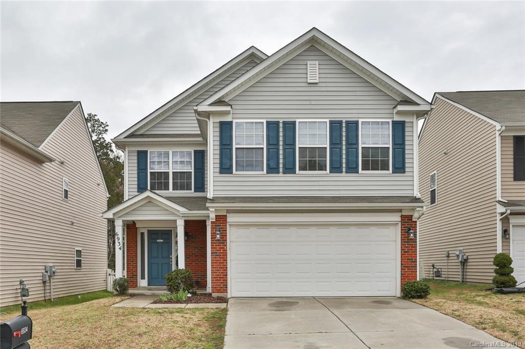 6934 Whitebeam Way, Matthews, NC 28105